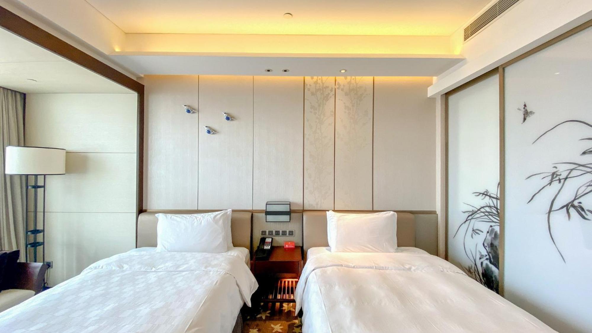Hualuxe Hotels & Resorts Nanchang High-Tech Zone Exterior photo